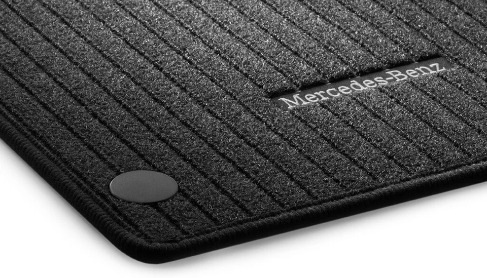 Mercedes Benz Original Set Rips Floor Mats C Class W 205 Rhd Nip Black New - Image 1 of 1