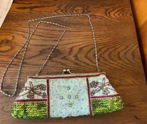 Vintage 80s Green Satin Hand Beaded Sequin Kiss Lock Boho Evening Bag Purse - Picture 1 of 6