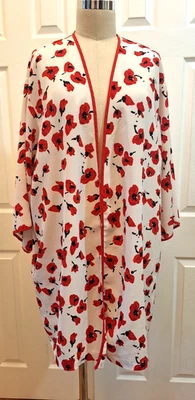 VTG Josie By NATORI White Red Poppy Print Kimono Robe Size: Small - Image 1 of 4