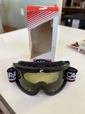 Carrera snow goggles. The goggles are black with a yellow-tinted l - Image 1 of 4