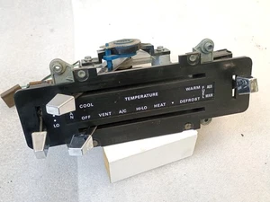 73-79 Control de aire acondicionado y calefacción con interruptor de combustible Ford F100 F150 F250 F350 - Imagen 1 de 14