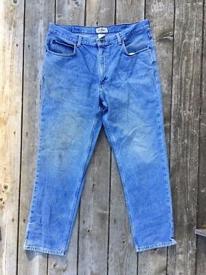 L.L. BEAN MENS CLASSIC FIT STRAIGHT LEG BLUE DENIM 5 POCKET JEANS SIZE 38 X 30 - Image 1 of 4