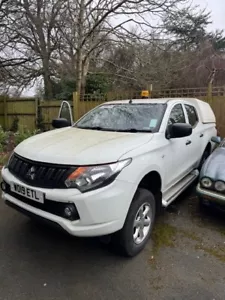 mitsubishi l200 spares or repair - Picture 1 of 18