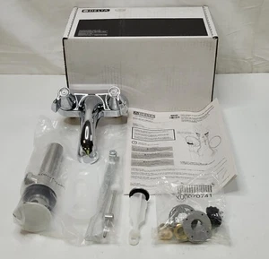 Delta 2520LF-MPU Classic Centerset Bathroom Faucet with Pop-Up Drain, Chrome - Picture 1 of 5