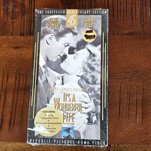 VHS - IT'S A WONDERFUL LIFE with James Stewart & Donna Reed - Picture 1 of 4
