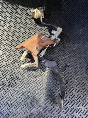 Conjunto de pedal de embrague manual Honda Civic EK 1997 FABRICANTE DE EQUIPOS ORIGINALES usado Foto 1 de 3