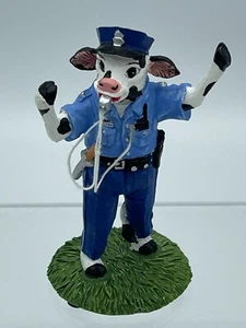 1996 Cow Patch Police "Moo-ve, Moo-ve" Ellen Kamysz Resin Hand Painted 3" - Picture 1 of 3