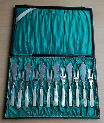 *RAR* Seltenes 12-tlg. Fischbesteck in 835er Silber + Perlmutt Holland 1888-1921 - Bild 1 von 4