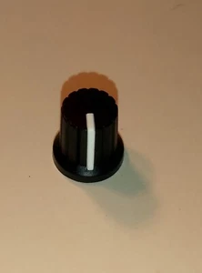 Potentiometer 15mm knob with white pointer - Picture 1 of 3