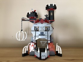 LEGO 7093 Castle: Skeleton Tower Set