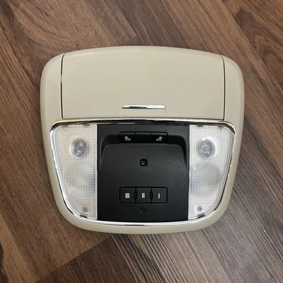 Jeep Grand Cherokee 2011-2014 mapa domo luz consola superior lámpara OEM beige Foto 1 de 4