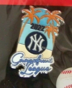 2022 NY Yankees Spring Training pin beach Grapefruit League New York c40202 - Picture 1 of 7