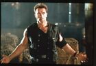 Arnold Schwarzenegger Gumka Muscular Rugged Scene Oryginalna przezroczystość 35mm 