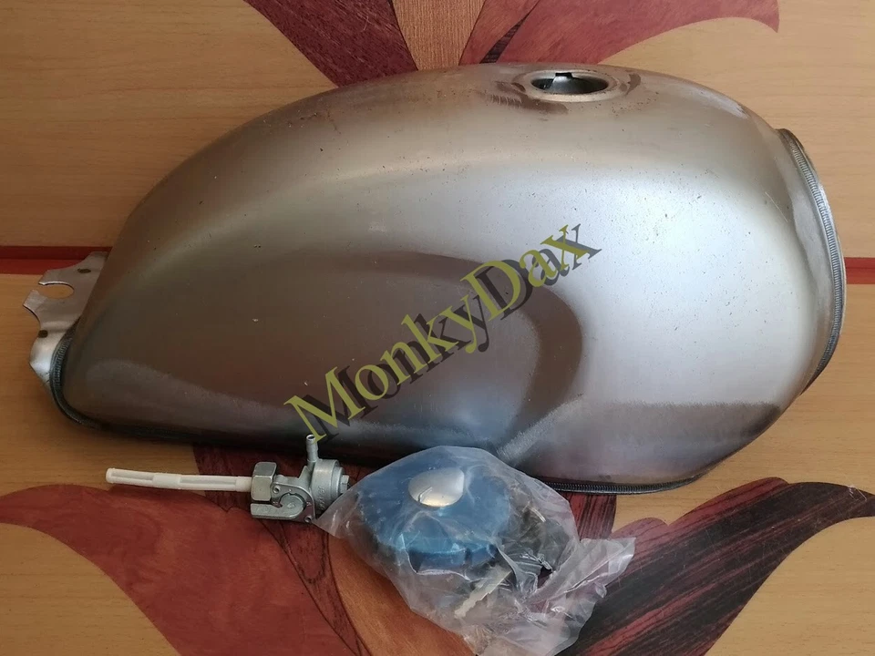 Tanque de gasolina o Cafe Racer Honda Yamaha Suzuki BMW Kawasaki tanque de gasolina nuevo. Foto 1 de 4