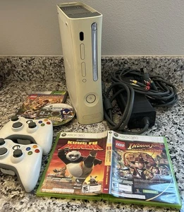 Microsoft Xbox 360 Elite Game Console Bundle + 2 Controllers + 4 Games + Cords - Picture 1 of 7