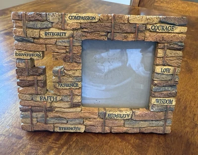 Marco de fotos de cruz religiosa piedra angular de la fe Enesco nuevo con etiquetas para foto de 3,5" Foto 1 de 4