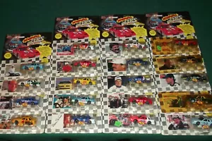 A.J. FOYT #14 + ALTRI 18 RUGGENTI RACERS RACING CHAMPIONS SCALA 1:64 LOTTO DI 19 NUOVI CON SCATOLA - Foto 1 di 5