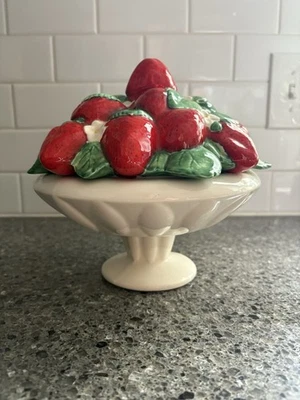 复古草莓设计手绘陶瓷灯座覆盖糖果碗/碟 — 第 1/4 张图片