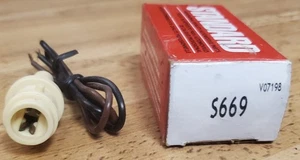 Side Marker Light Socket Standard S-669 New in Box - Foto 1 di 6