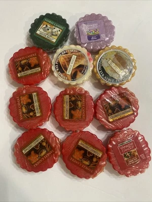 Lot 11 Yankee Candle Wax Tarts Melts Celebrate Christmas French Vanilla READ - Image 1 of 4