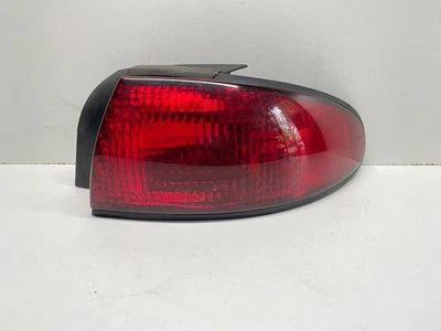 FORD CONTOUR 1995-1997 LUZ TRASERA DERECHA QTR MONTADA EN PANEL OEM, 166-02009A Foto 1 de 4