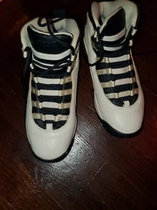 Grade School Retro 10 Premium -Cream/Black Jordans Size 5.5 - Picture 1 of 7