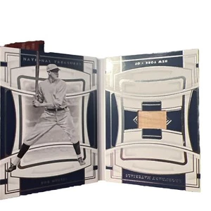 2022 Panini National Treasures Materiales Legendarios / 49 Bob Meusel ERROR DE INSERCIÓN - Imagen 1 de 4