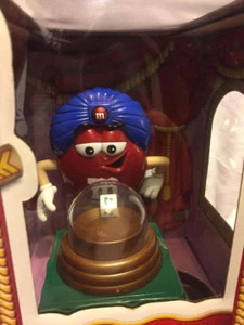 2008 Variant M&M's Fun Fortune Great Red-Ini Candy Dispenser GREEN Table/RED Gem - Picture 1 of 6