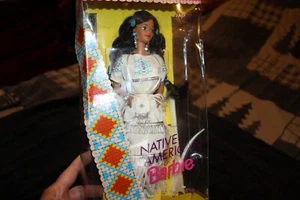 Vintage 1992 Native American Barbie ~ Puppen der Welt Sammlung NEU Mattel - Bild 1 von 3