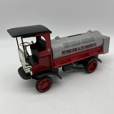 Texaco The Texas Company Petroleum & ITS Products 1910 Mack Senior Bank con llave Foto 1 de 4