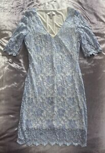 Ladies Belle Badgley Mischka Blue Lace And Cream Dress Size 12