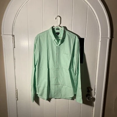(1) Trendy Green J.Crew Button Down Dress Shirt Men’s Size Large Slim Fit - Image 1 of 4