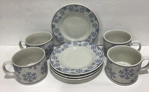 Oneida Majesticware copo de nieve azul helado 4 tazas de café y 4 platos de postre - Imagen 1 de 7