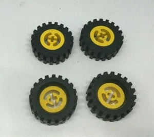 LEGO : 4x Roue + Pneu 30 x 10.5 - Réf 3482c02 jaune - Set 3804 8054 6481 1489 - Imagen 1 de 1