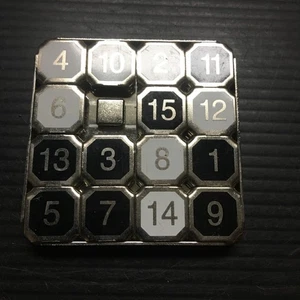 Vintage Go! Spiele Metall 15 Puzzle Folie Knobelspiel 2,5" x 2,5" - Bild 1 von 3