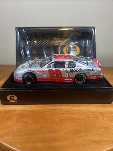 NASCAR Kevin Harvick #29 Gm Goodwrench Service Plus Looney Tunes 1/24 Diecast - Picture 1 of 12