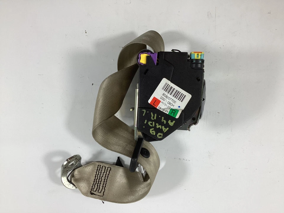 Cinturón de seguridad trasero izquierdo Audi A4 2008-2012 - 609207700, 000-090H OEM. Foto 1 de 4
