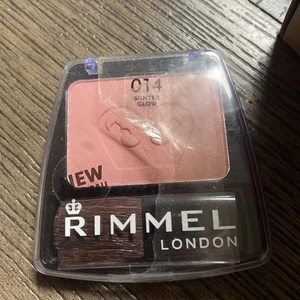 Rimmel London Lasting Finish Blendable Powder Blush  014 Winter Glow - Picture 1 of 2