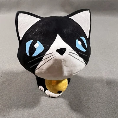 Gato Hariko japonés hecho a mano "Escotilla" Hecho con materiales biodegradables por el 423 Foto 1 de 4