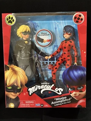 Muñeca Miraculous Ladybug Cat Noir Paquete de 2 Misión Cumplida MLB Caja Daños Nueva Foto 1 de 4