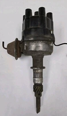 Vintage Delco-Remy Distributor 1110467 - Image 1 of 4