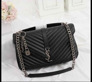 Las mejores ofertas en Bolsas magnética Yves Saint Laurent Logo y bolsos  para Mujer | eBay