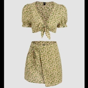 Cider Green Floral Matching Skirt Set - Size Large - Picture 1 of 1