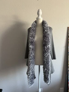 Lauren Michelle Gray Silver Faux Fur Collar Cardigan Size M - Picture 1 of 12