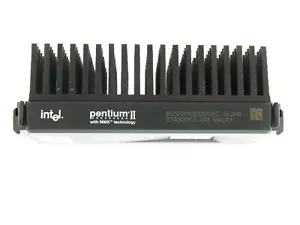 80522PX300512EC SL2HA ( 5064-3330 ) Intel Pentium II SLOT 1 - Picture 1 of 1