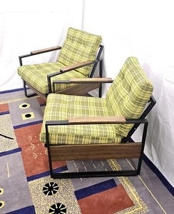 LOUNGE CHAIRS ORIGINAL UPHOLTERY & IRON FRAME-CLEAN-VINTAGE 80s RARE SET OF (2) - Picture 1 of 22