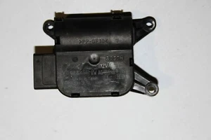 VW GOLF RHD HEATER FLAP CONTROL MOTOR ACTUATOR P/N 0132801345 - Picture 1 of 1