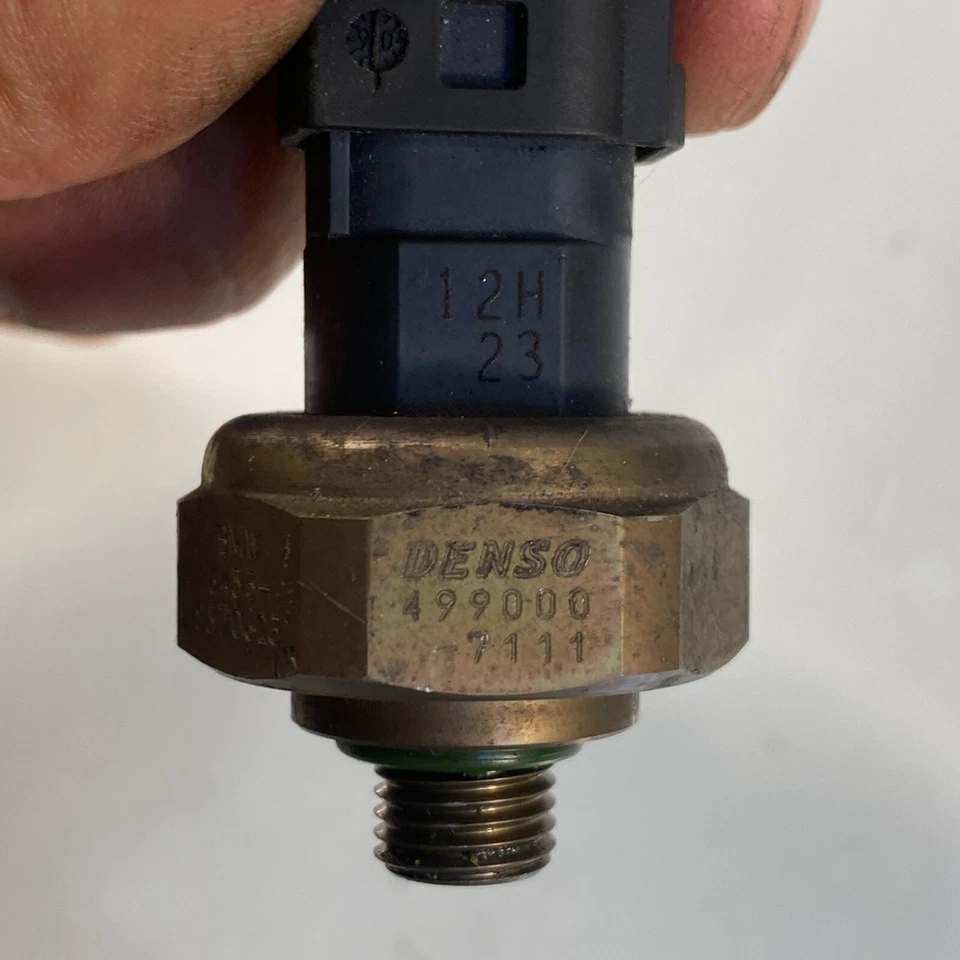 SENSOR PRESIÓN AIRE ACONDICIONADO BMW SERIE 5 E60 528Xi RHD 499000-7111 Foto 1 de 4