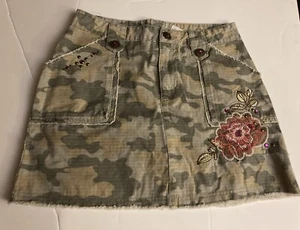 Mary-Kate and Ashley Girls Size 16 Camo Beaded Flower Embroidery Mini Skirt - Picture 1 of 9