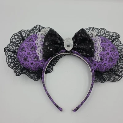 Orejas de mansión embrujadas hechas a mano púrpura y negro encaje inspirado en Disney usadas en excelente estado Foto 1 de 4